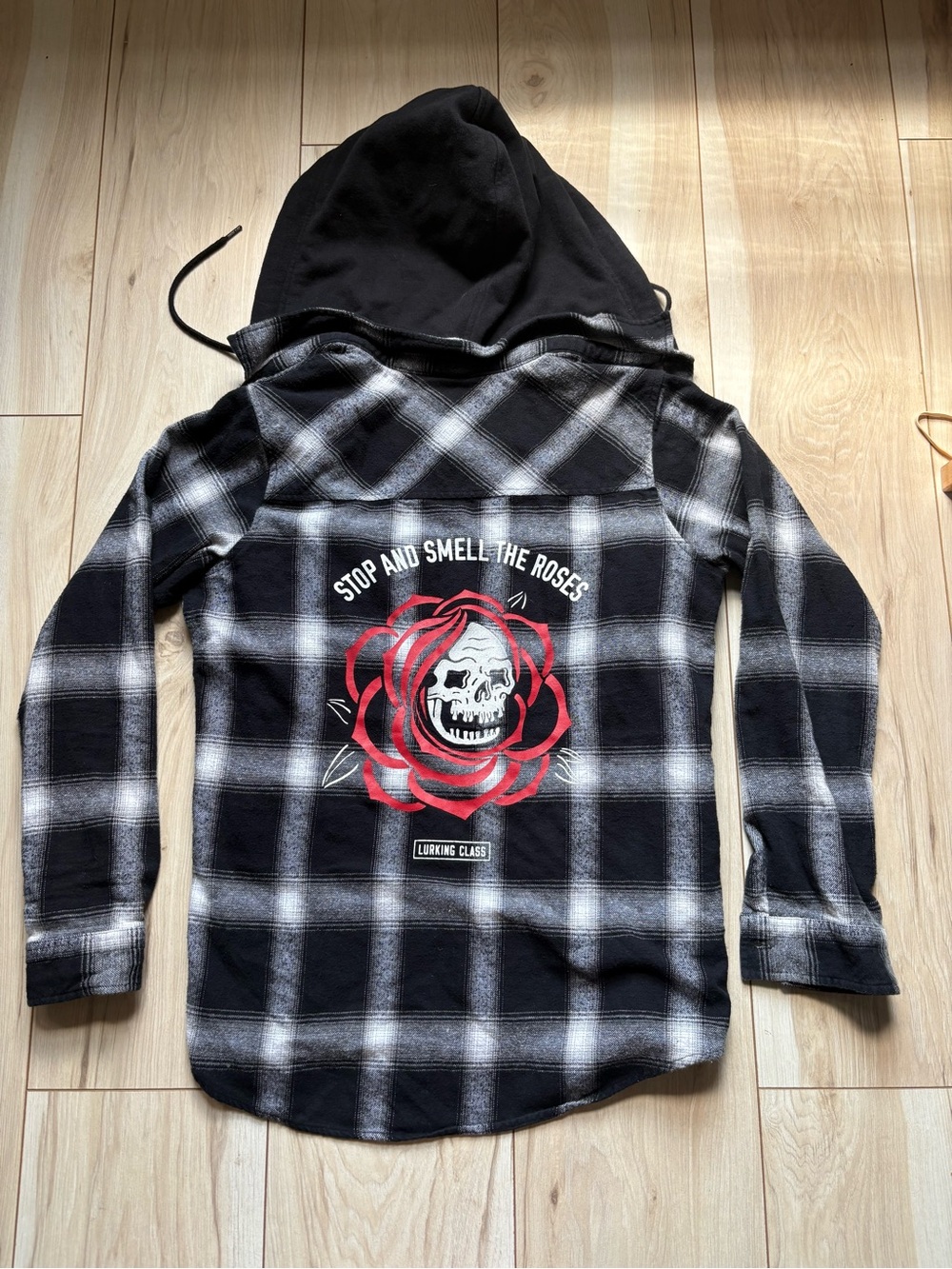 Lurking Class Sketchy Tank Hooded Flannel Shirt Jacket M Stop & Smell The Roses